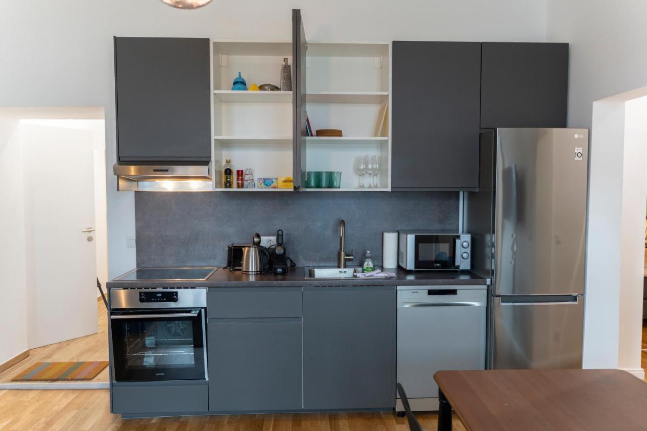 Josef'S Home I Comfort Apartment I Metro Access Wenen Buitenkant foto