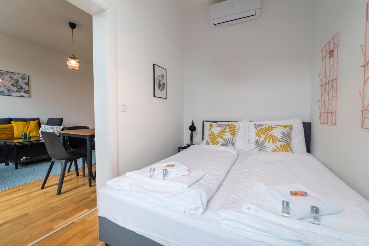 Josef'S Home I Comfort Apartment I Metro Access Wenen Buitenkant foto