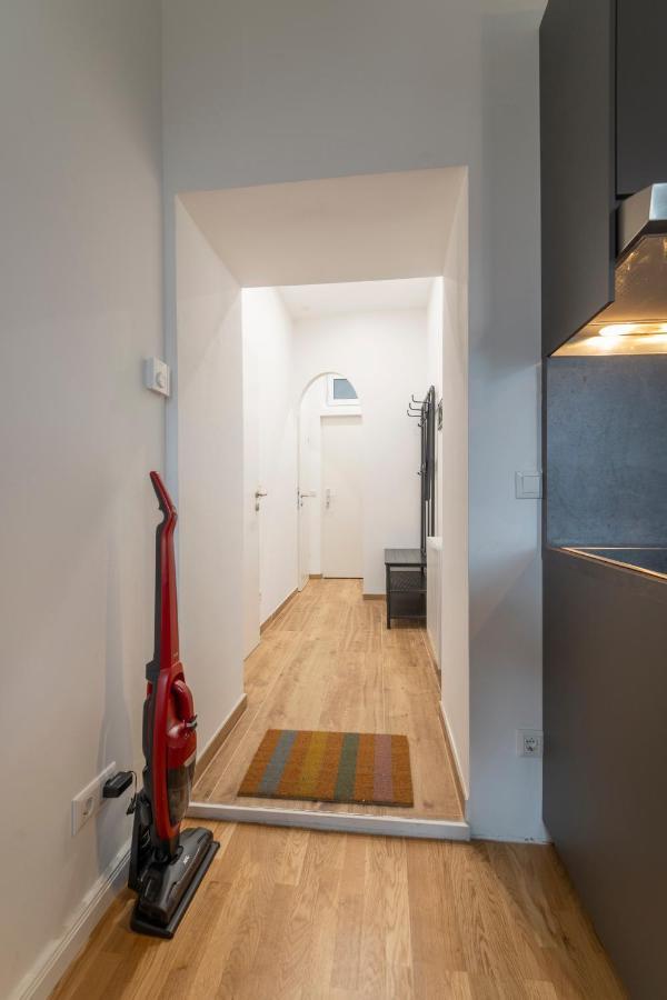 Josef'S Home I Comfort Apartment I Metro Access Wenen Buitenkant foto