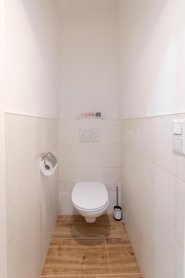 Josef'S Home I Comfort Apartment I Metro Access Wenen Buitenkant foto