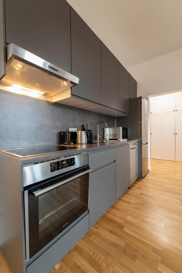 Josef'S Home I Comfort Apartment I Metro Access Wenen Buitenkant foto